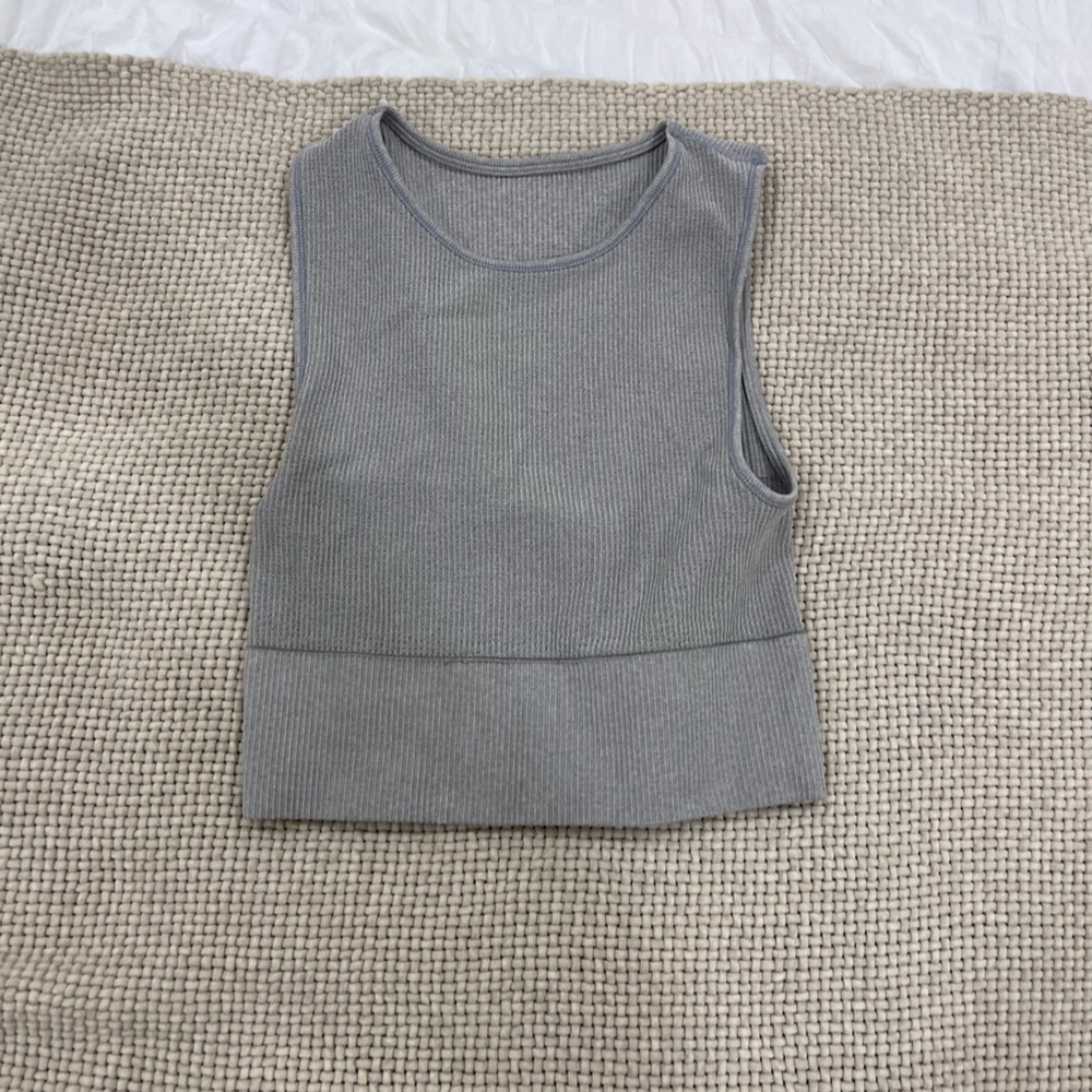 Crop tops - Picture 5 of 5